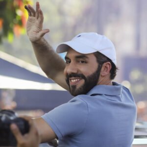 President Nayib Bukele Free 5000 Passports